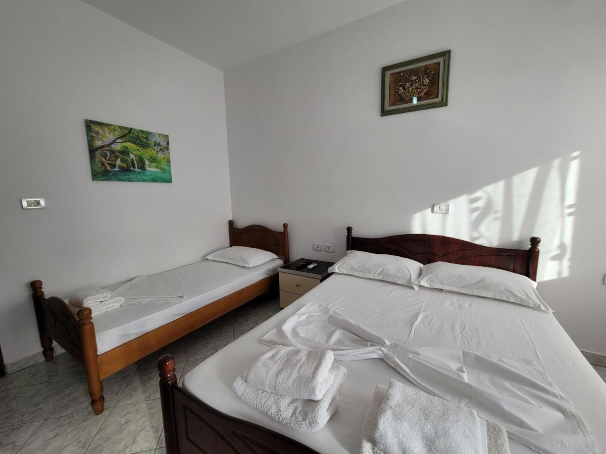 Guesthouse Shpetim Sarandë Esterno foto