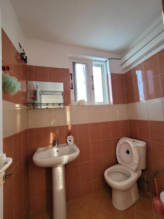 Guesthouse Shpetim Sarandë Esterno foto