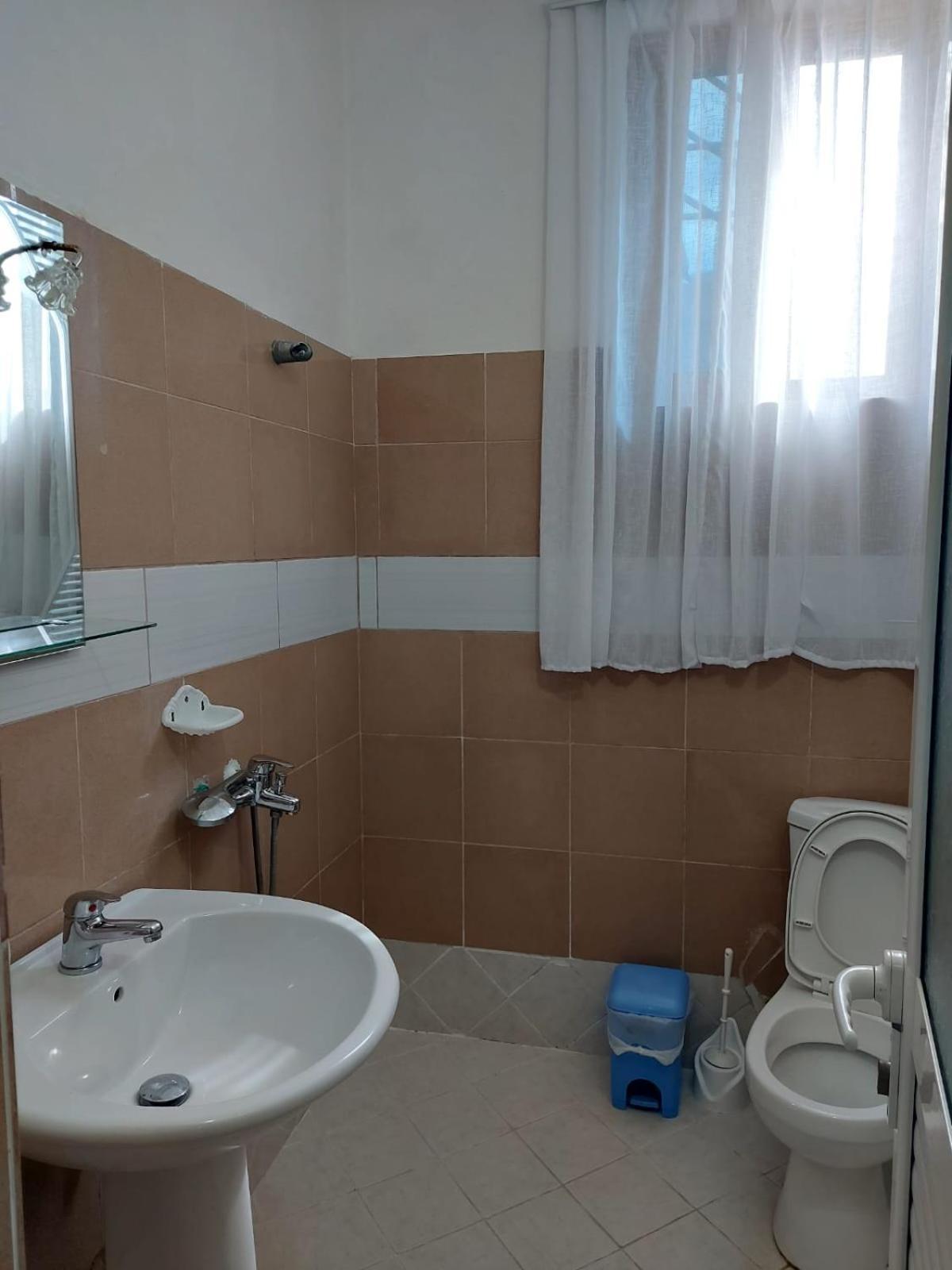 Guesthouse Shpetim Sarandë Esterno foto